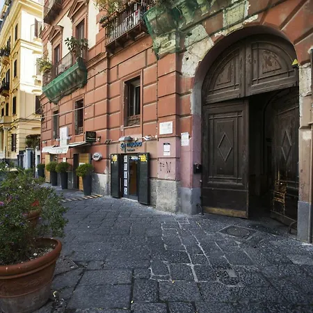 Apartment Home Suite Home *